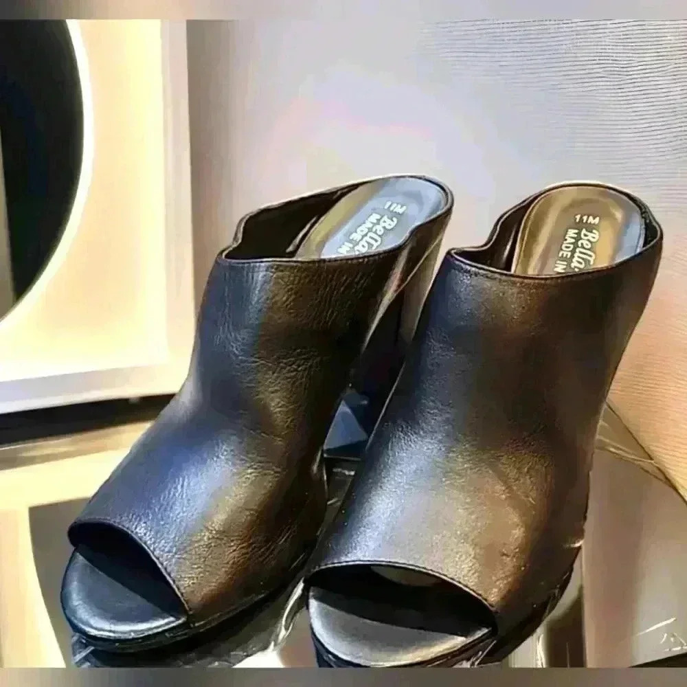Bella-Vita Black Leather Peep Toe Mules Made in Italy - Size 11M (HC)